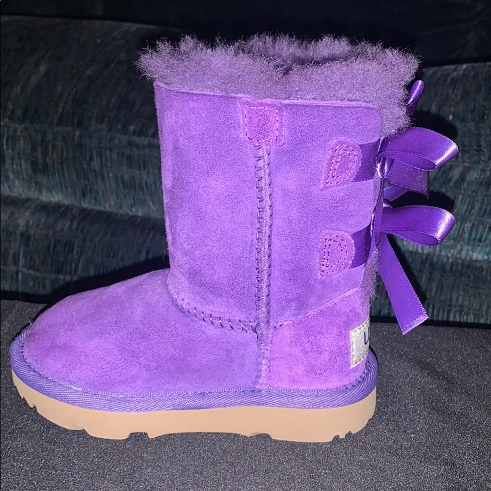 Purple toddler UGGS - Picture 2 of 5